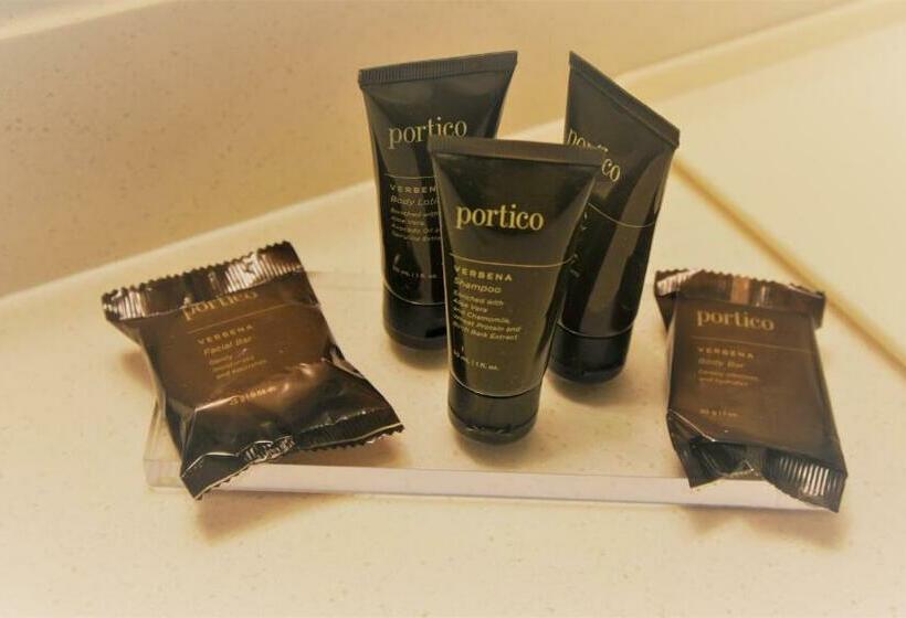 Deluxe Suite King Bed, Wingate By Wyndham Chattanooga