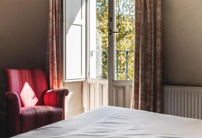 اتاق استاندارد, Zubieta