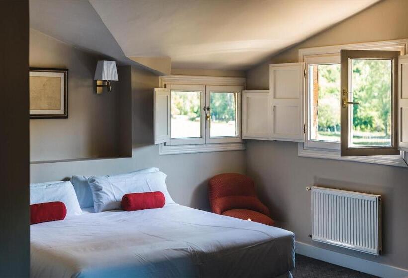 اتاق لوکس, Zubieta