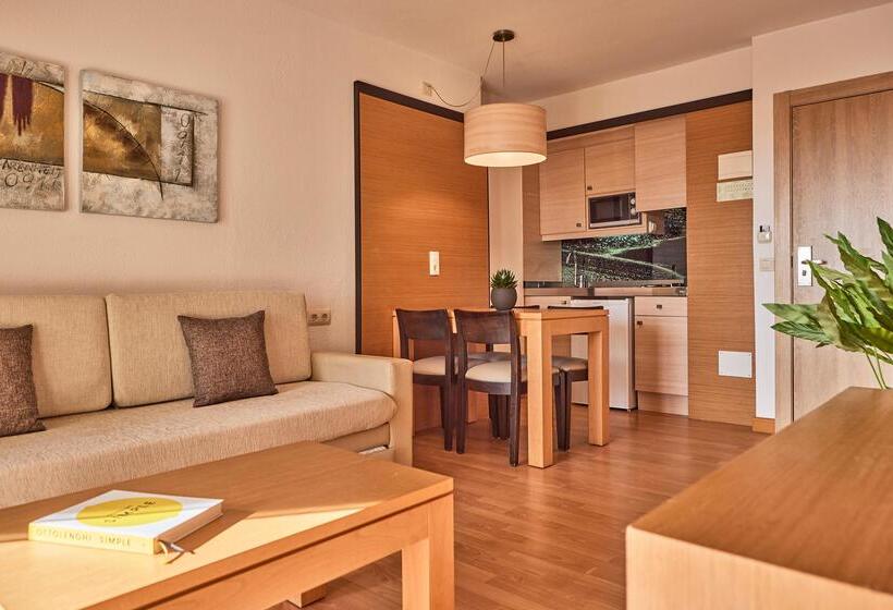 ペントハウススイート, Zafiro Tropic