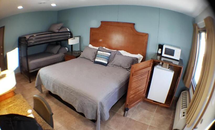 غرفة قياسية سرير كينج, Lewis & Clark Resort