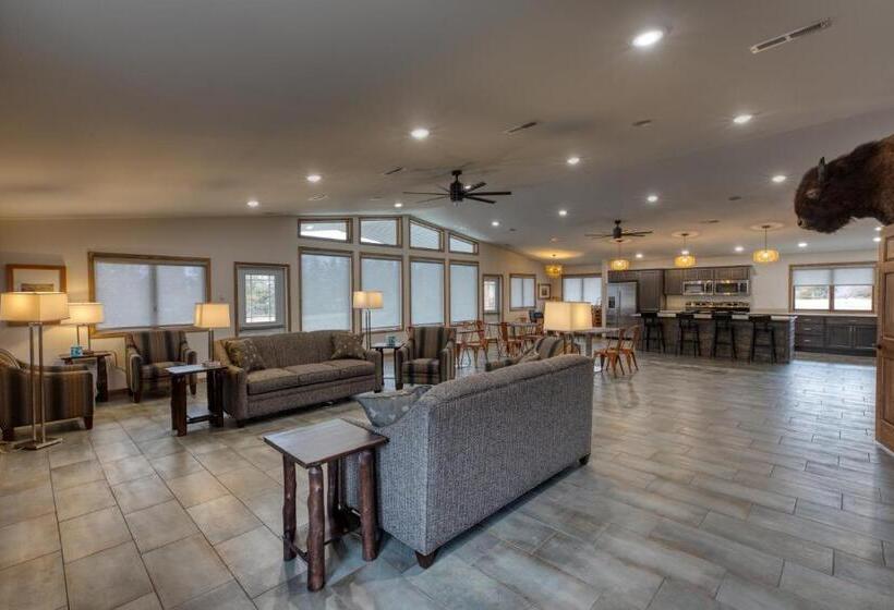 منزل 4 غرف نوم, Lewis & Clark Resort