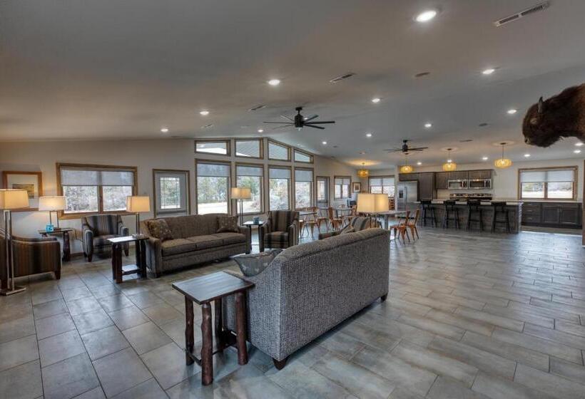 منزل 4 غرف نوم, Lewis & Clark Resort