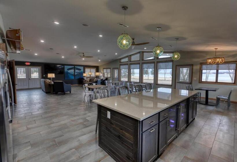 منزل 4 غرف نوم, Lewis & Clark Resort