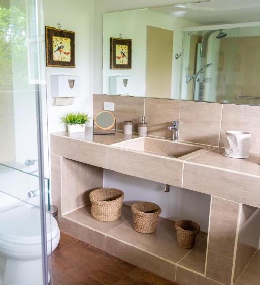 سوییت با چشم‌انداز استخر, Finca Hotel Casa Nostra, Villa Mariana