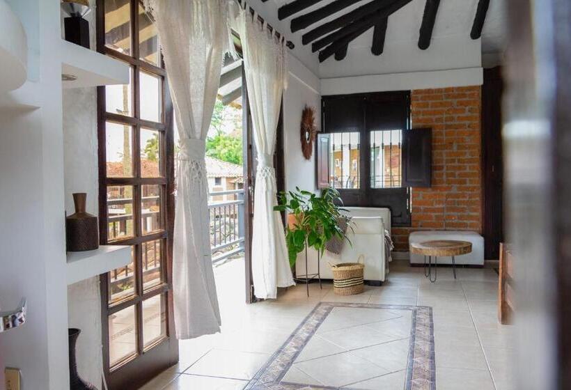 سوییت با چشم‌انداز استخر, Finca Hotel Casa Nostra, Villa Mariana