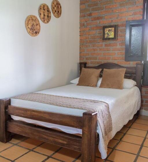 اتاق لوکس, Finca Hotel Casa Nostra, Villa Mariana