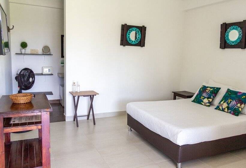 اتاق استاندارد با چشم‌انداز استخر, Finca Hotel Casa Nostra, Villa Mariana