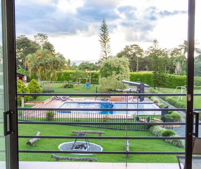 آپارتمان 1 خوابه با چشم‌انداز استخر, Finca Hotel Casa Nostra, Villa Mariana