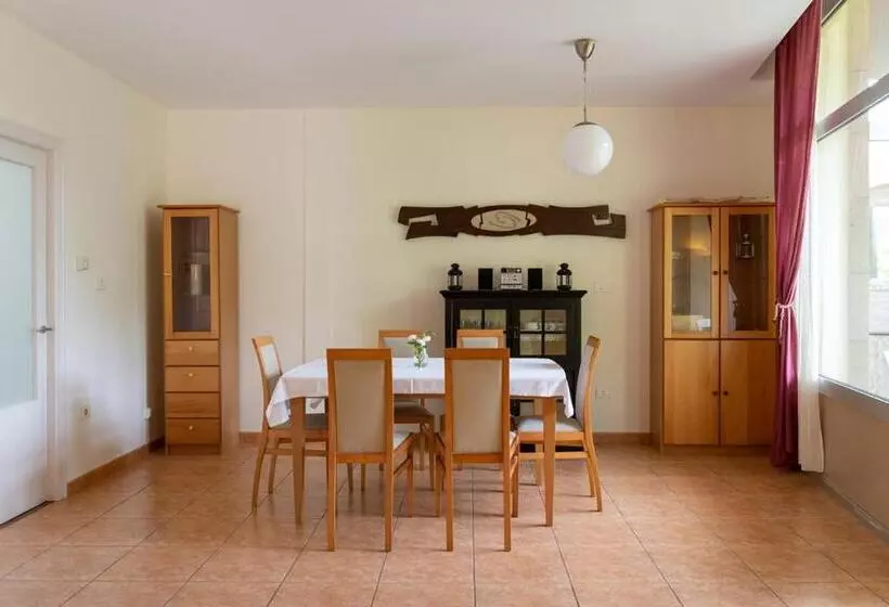 Family Studio, Amalurra Ecohotel & Retreat Center