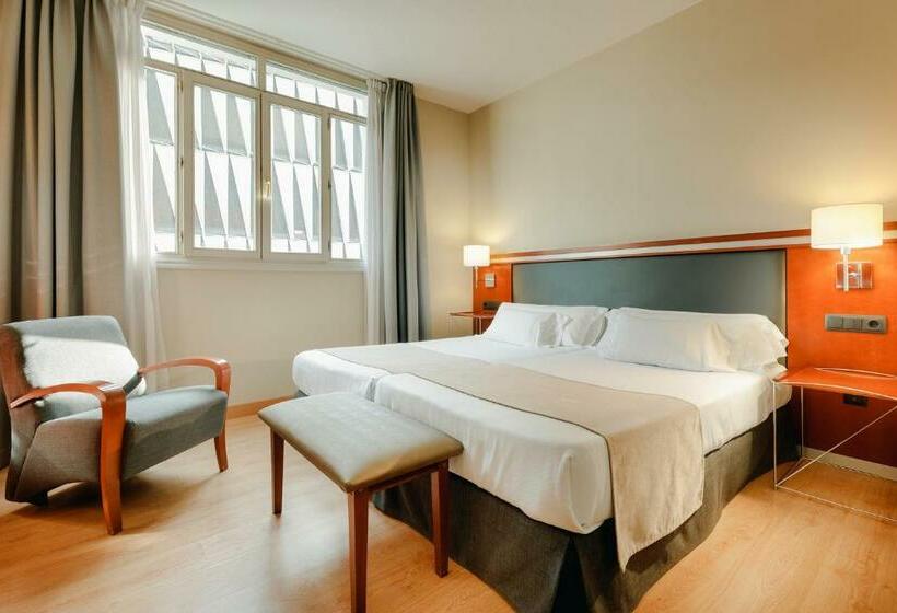 스탠다드 룸, Abba Euskalduna