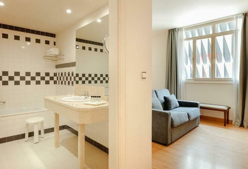 패밀리 룸, Abba Euskalduna