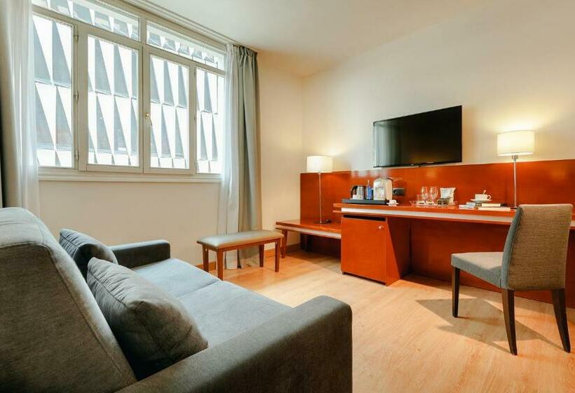 패밀리 룸, Abba Euskalduna