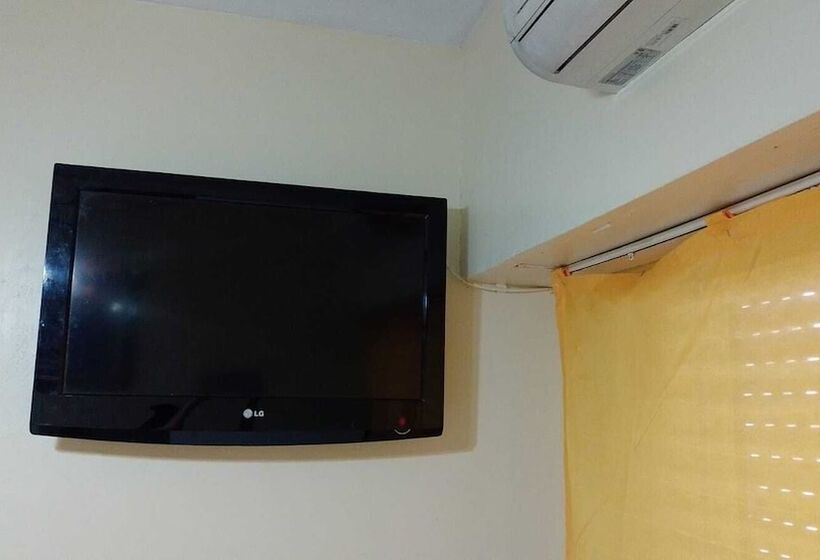 اتاق استاندارد یک نفره, Aldeano