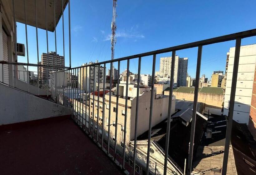 اتاق استاندارد یک نفره, Aldeano