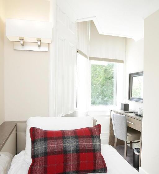 חדר סטנדרט יחיד, Ambassador