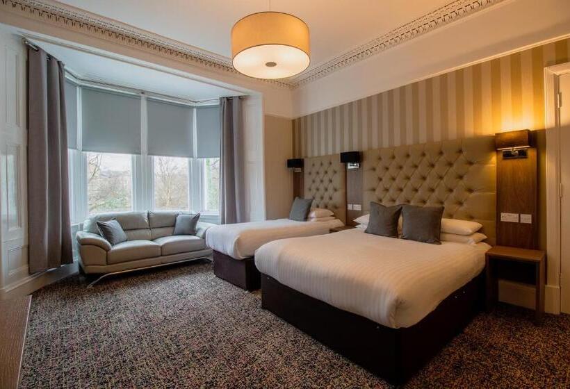 חדר סטנדרט לשלושה, Ambassador