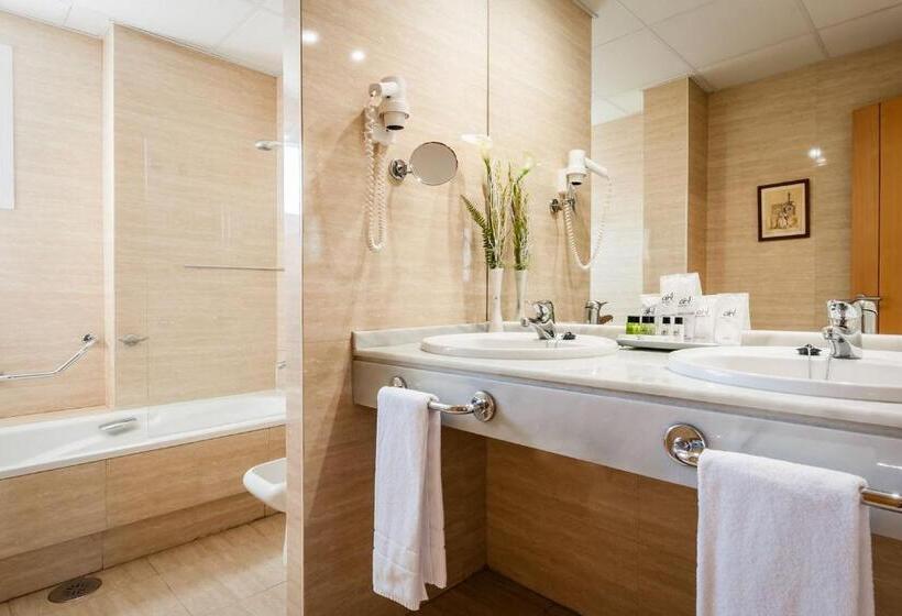 سوییت جونیور, Avenida