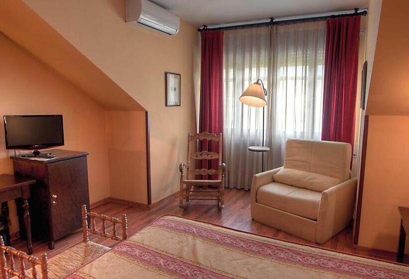 高级大房间, Cotiella