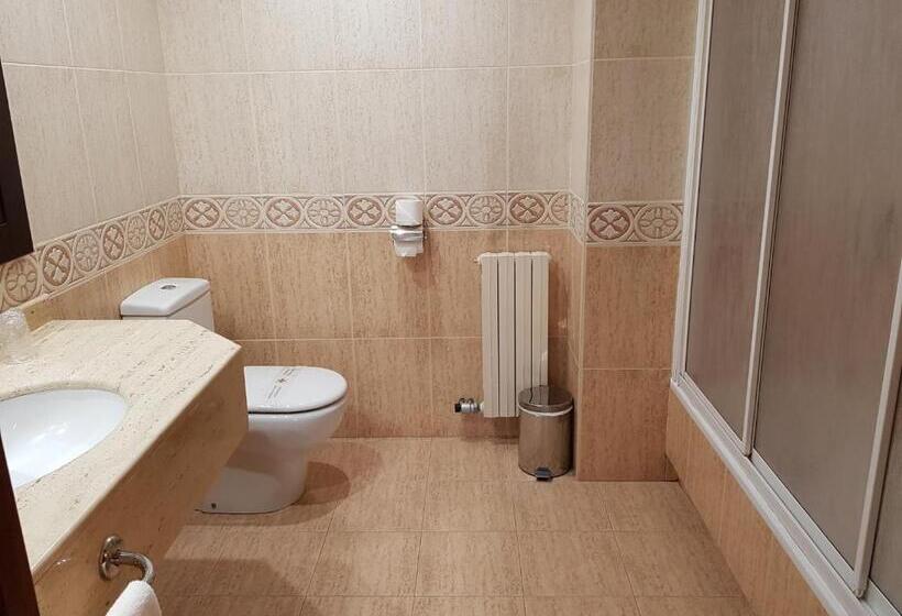 标准单人间, Cotiella