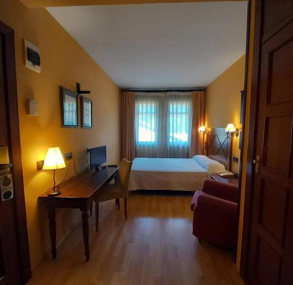 标准单人间, Cotiella