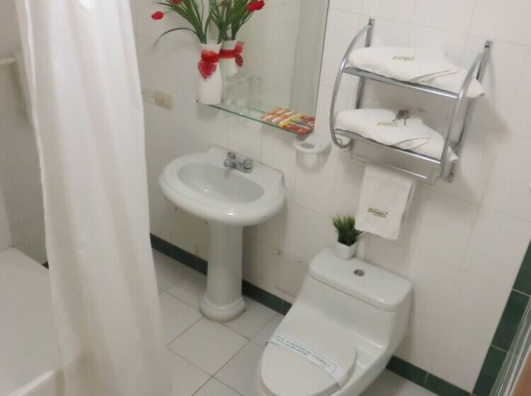 חדר סטנדרט לשלושה, Ensueño