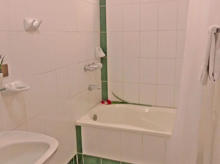 חדר סטנדרט יחיד, Ensueño