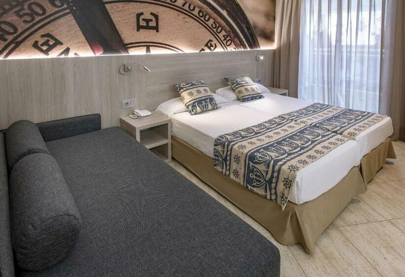 غرفة قياسية مطلّة علي البحر, Ght Maritim