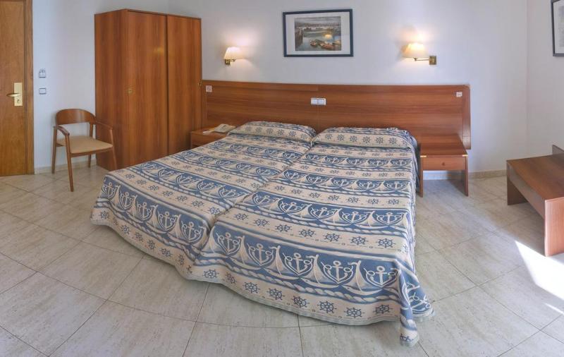 غرفة قياسية, Ght Maritim