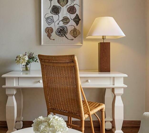 Quarto Familiar, H10 Salauris Palace