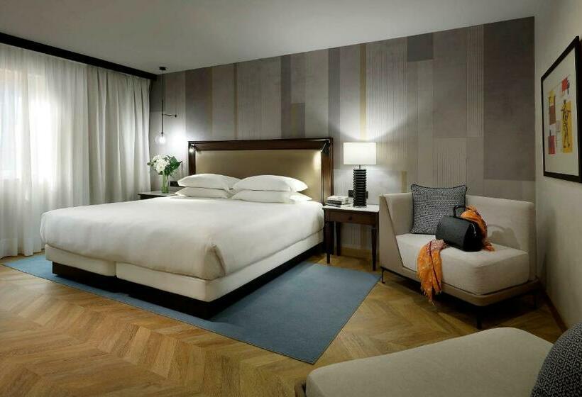 اتاق لوکس با تخت بزرگ, Hyatt Regency Hesperia Madrid