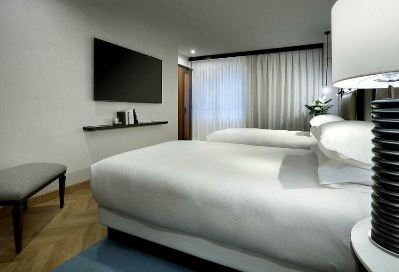 اتاق استاندارد, Hyatt Regency Hesperia Madrid