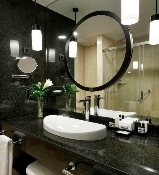 اتاق پرمیوم, Hyatt Regency Hesperia Madrid