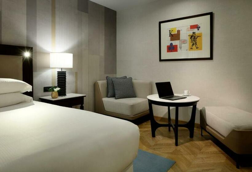 اتاق پرمیوم, Hyatt Regency Hesperia Madrid