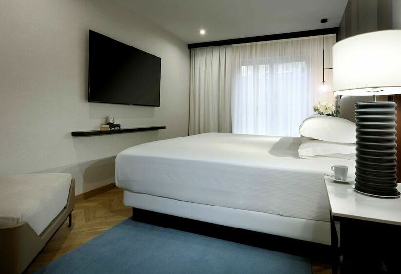اتاق استاندارد با تخت دوبل, Hyatt Regency Hesperia Madrid