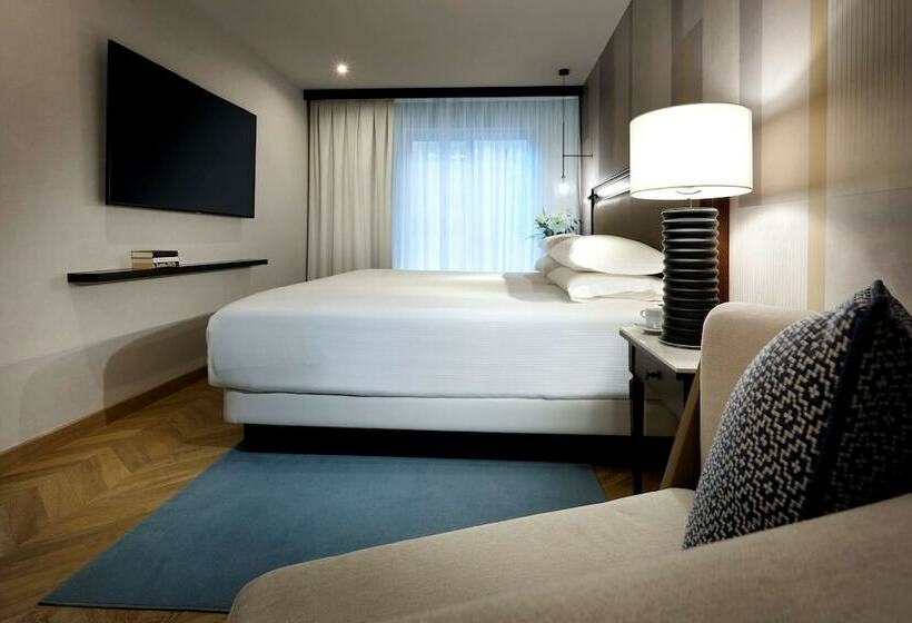 اتاق استاندارد با تخت دوبل, Hyatt Regency Hesperia Madrid