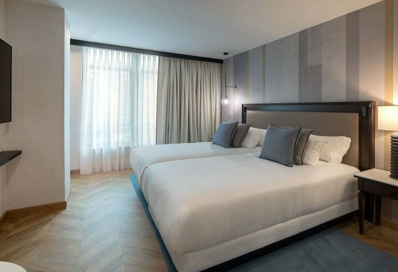 اتاق پرمیوم, Hyatt Regency Hesperia Madrid