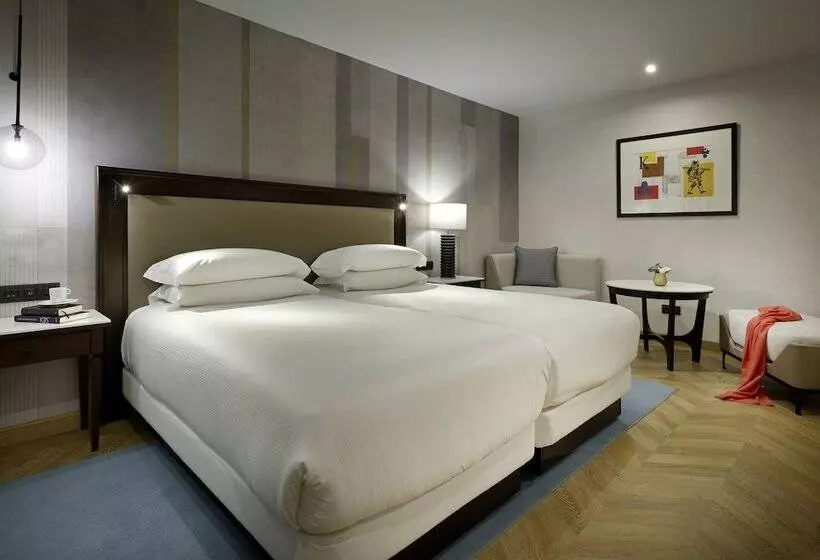 デラックスルーム, Hyatt Regency Hesperia Madrid