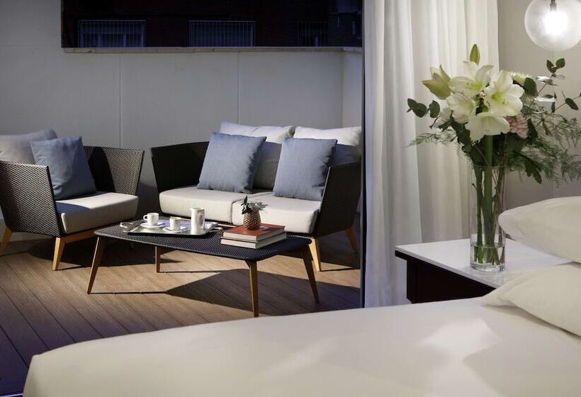 اتاق استاندارد با تخت دوبل, Hyatt Regency Hesperia Madrid