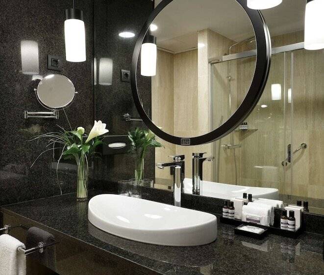 اتاق پرمیوم, Hyatt Regency Hesperia Madrid