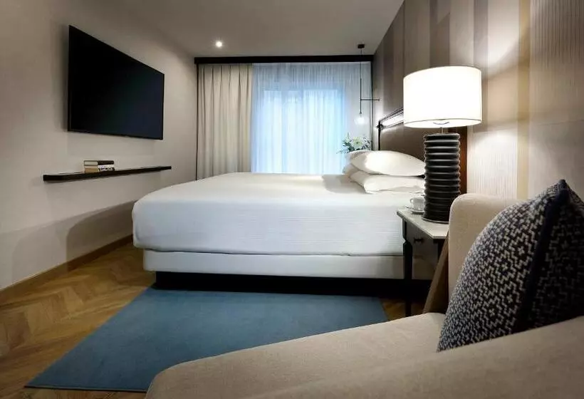 テラス付きデラックスルーム, Hyatt Regency Hesperia Madrid