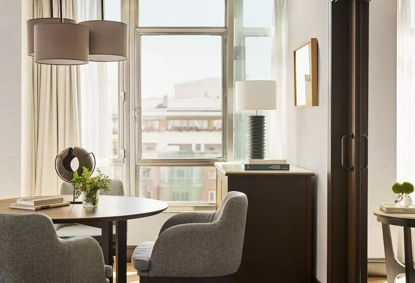 プレジデントスイートルーム, Hyatt Regency Hesperia Madrid