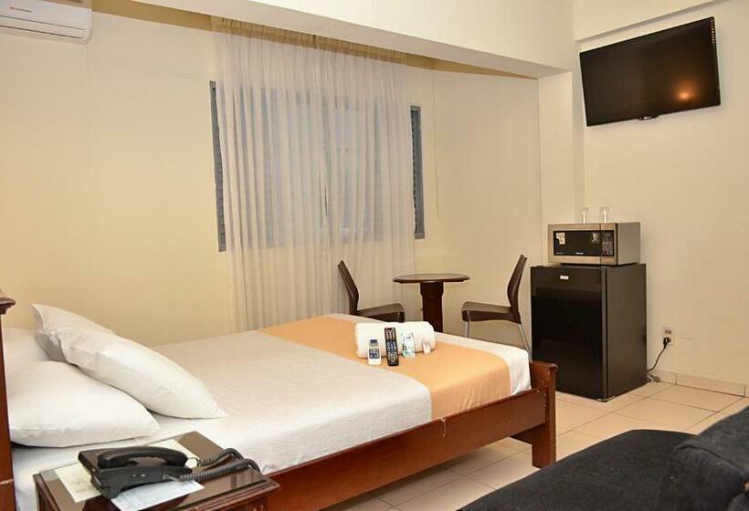 اتاق استاندارد, La Siesta