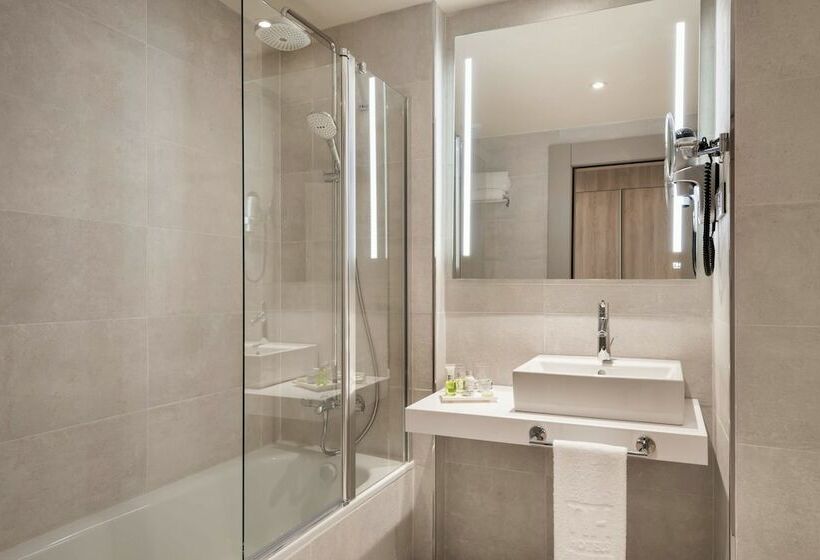 اتاق استاندارد با چشم‌انداز, NH Malaga