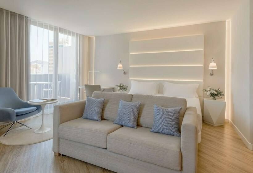 Superior Room with Terrace, NH Malaga