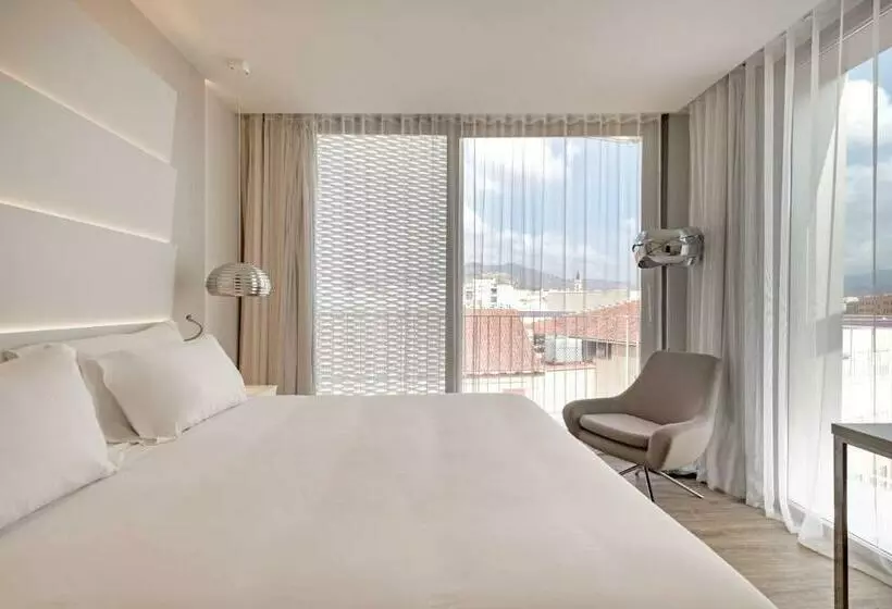 اتاق استاندارد تودرتو, NH Malaga