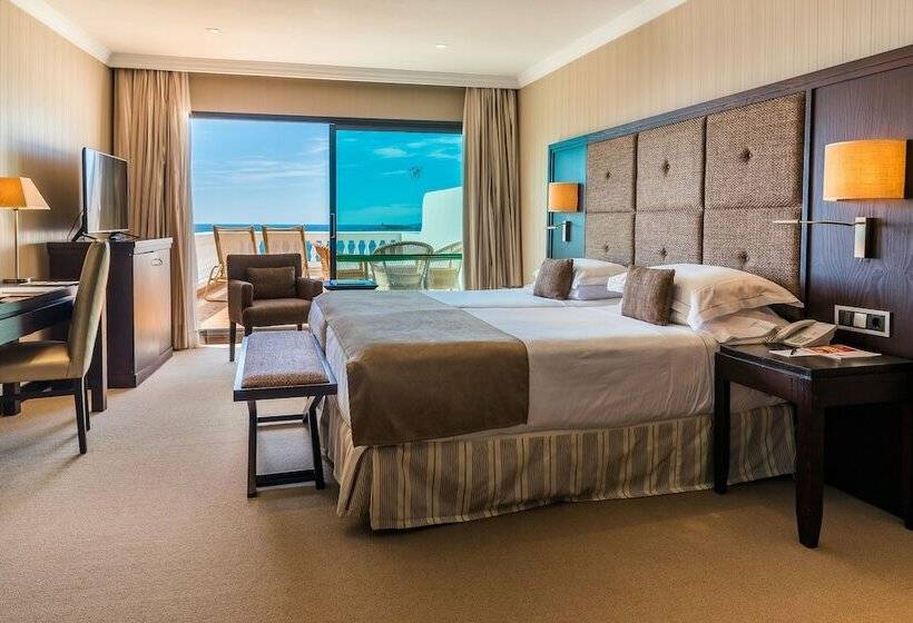 オーシャンビュースーペリアールーム, Nixe Palace