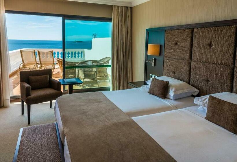 オーシャンビューのスーペリアトリプルルーム, Nixe Palace