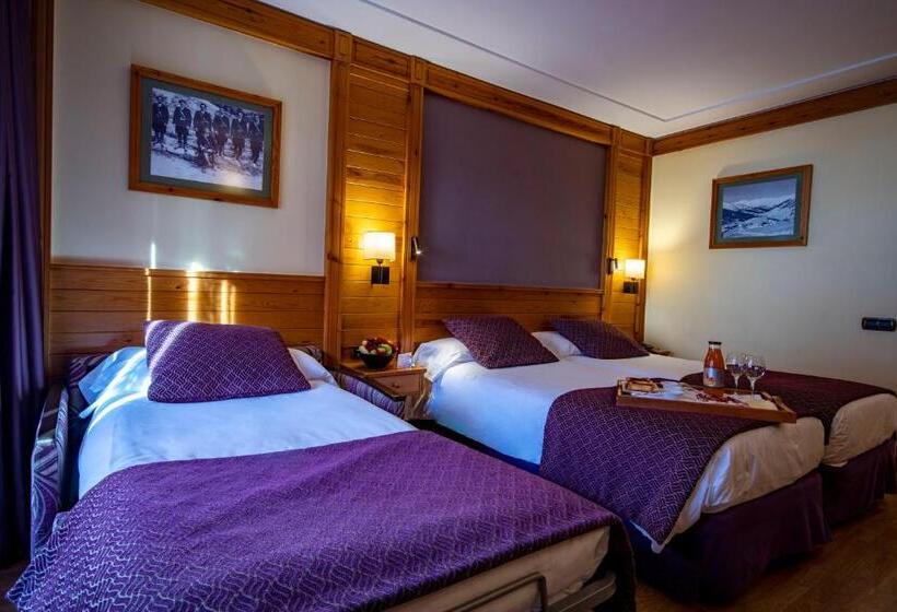 اتاق استاندارد سه تخته با چشمانداز, Nordic