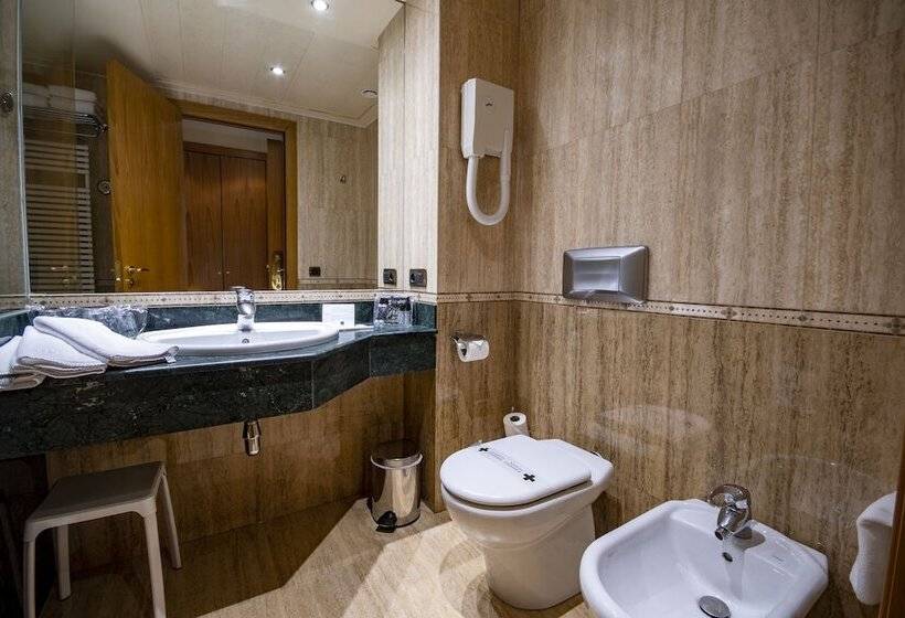 اتاق استاندارد سه نفره, Nordic